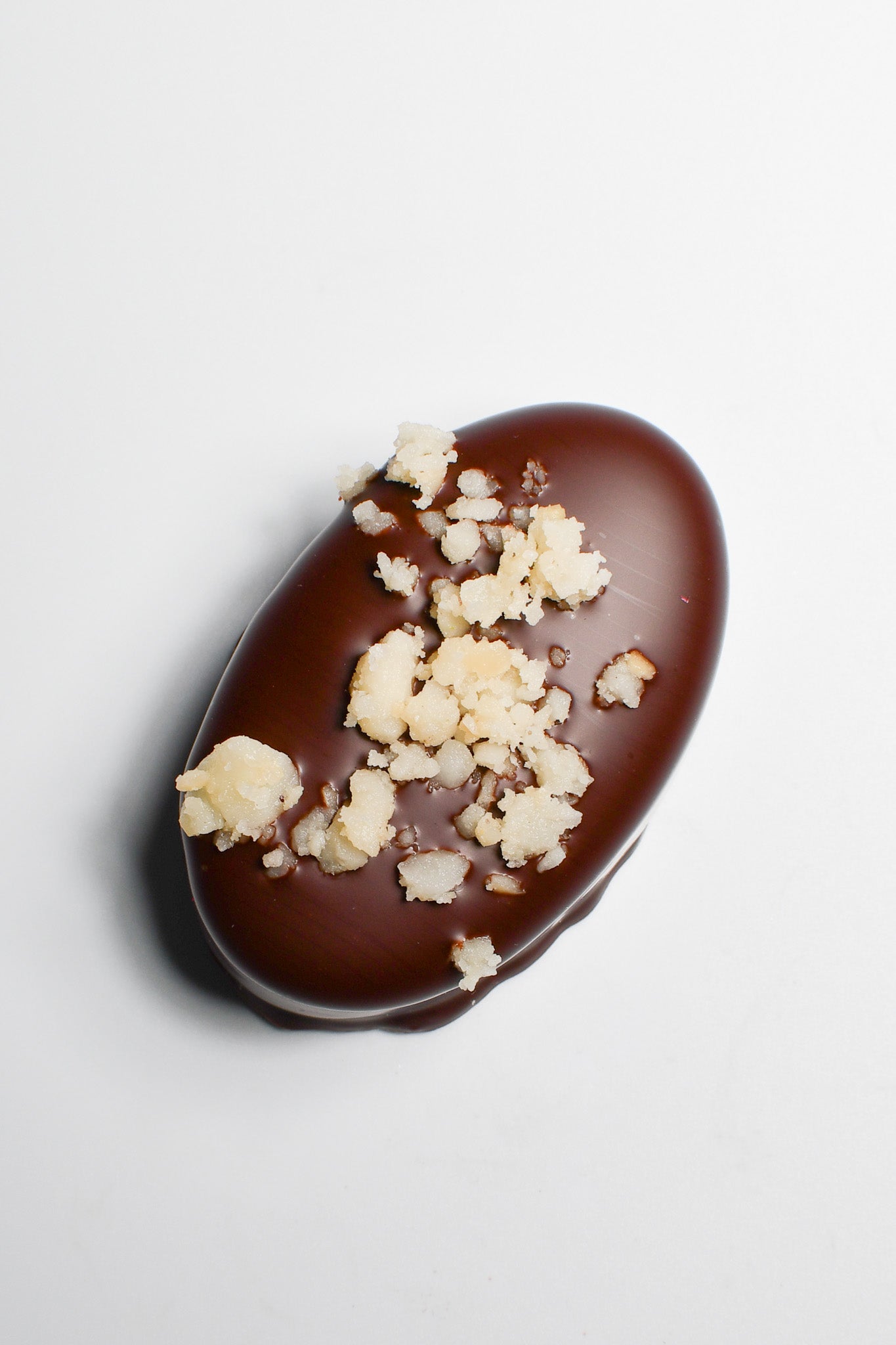 N°6 Black Sesame Orange Ganache & Macadamia