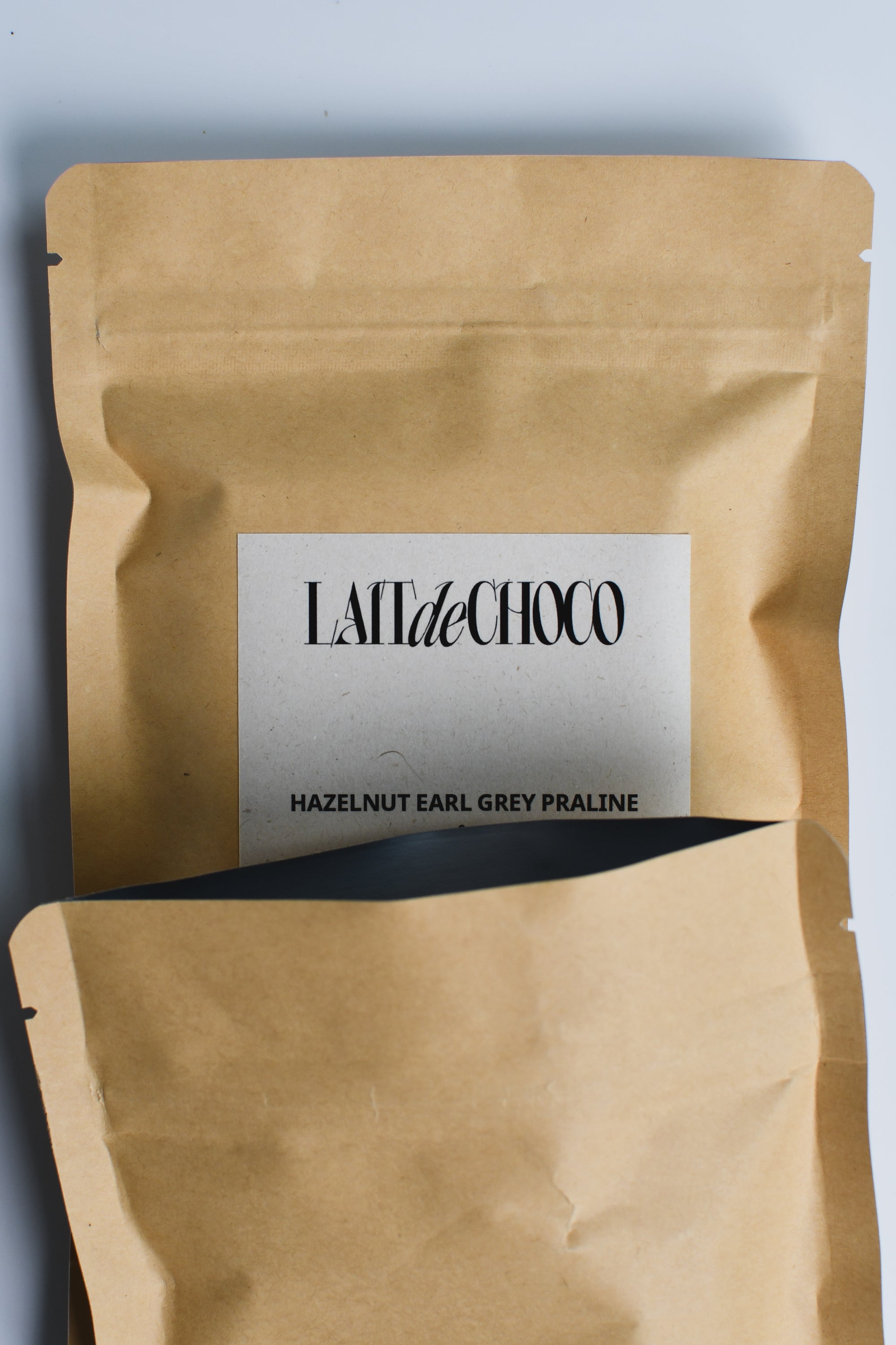 Earl Grey Hazelnut Milk Praline & Strawberry